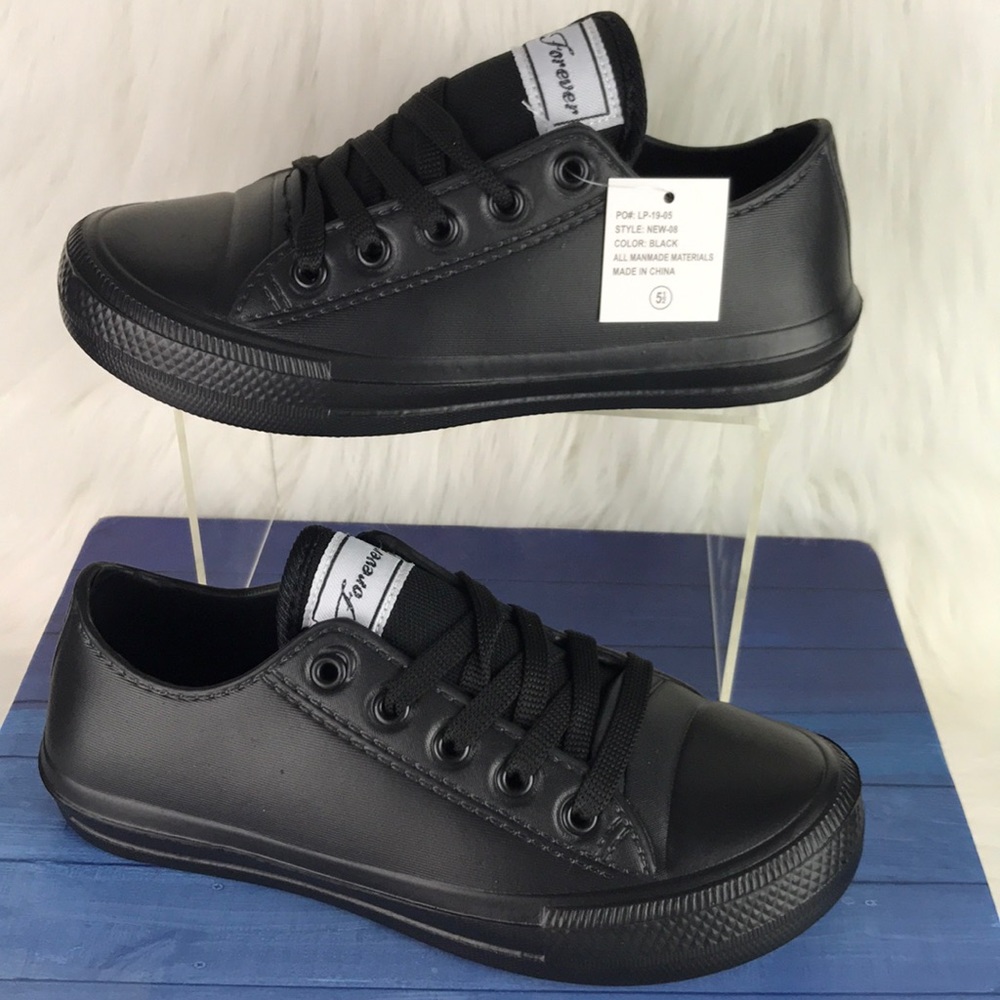 Solid Black Classic Style Foam Shoes